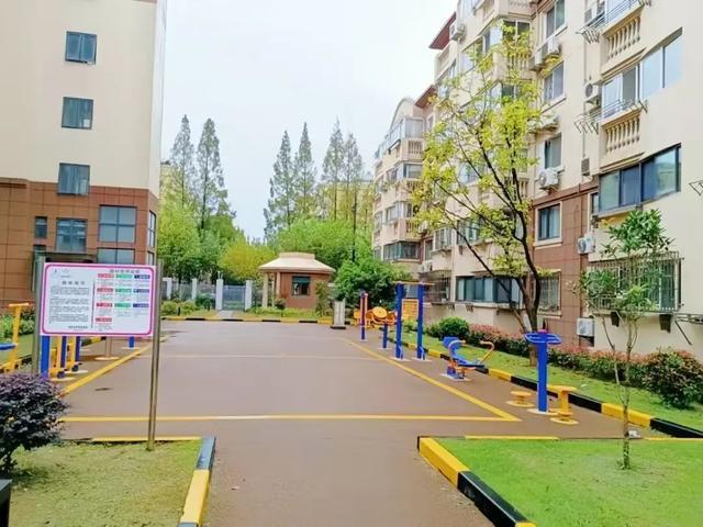 走出家门即可“动起来”万里打造“全龄友好型”健身新家园(图2)